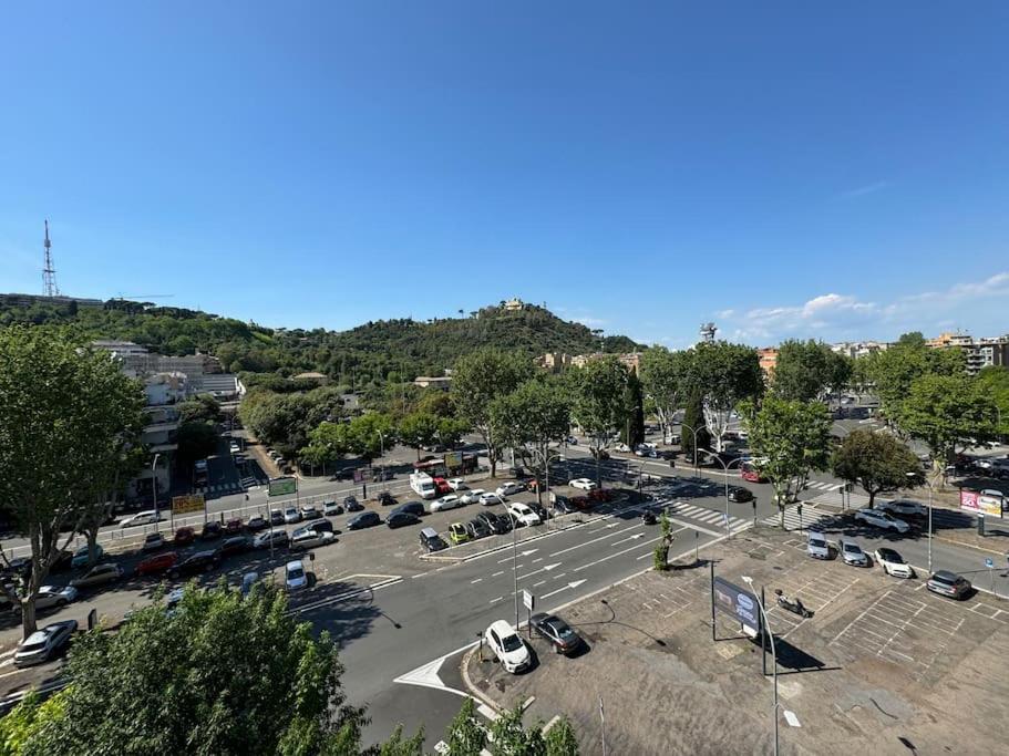 Viale Mazzini Big